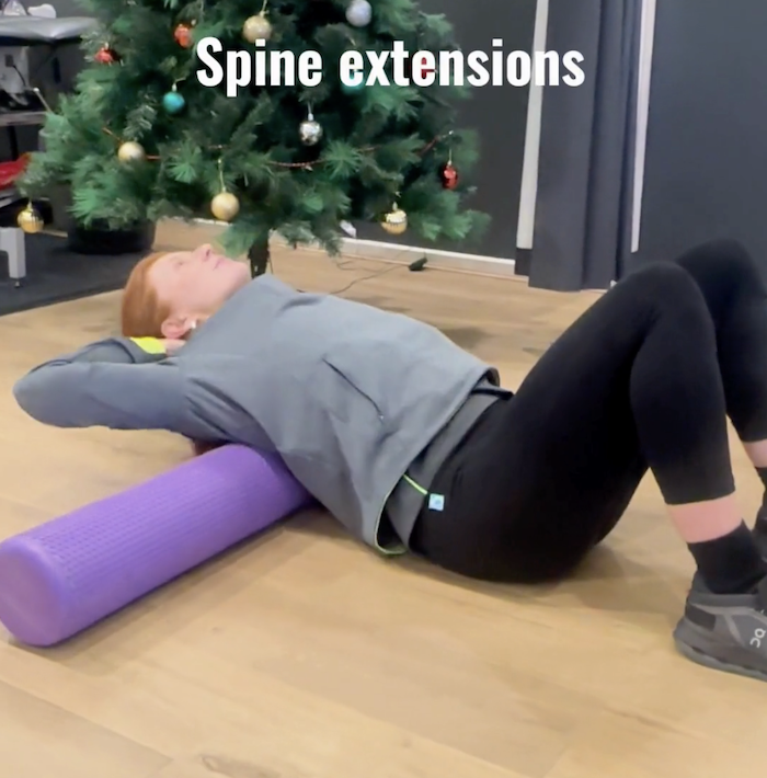 foam-roller-exercise-spinal-extensions